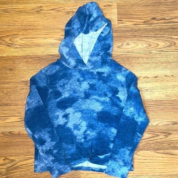 Old Navy light pullover shirt - Picture 1 of 3